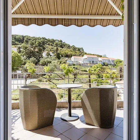 Pensión Keti - Yellow